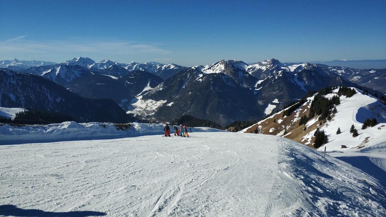 Appartement T2 A Bernex Avec Wifi, Vue Sur Montagne エクステリア 写真